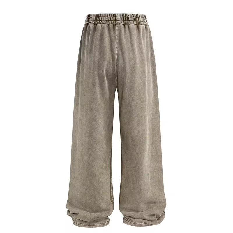 baggy sweatpants